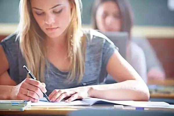 �ͺ���ȥ������ѧ���������кܶ࣬���ҳ�������һ�㽫������